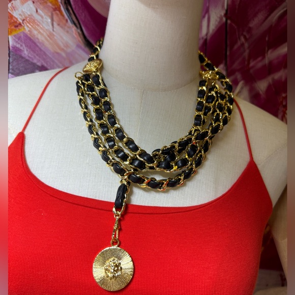 ‼️FINAL PRICE‼️LOT 395 24K gold plated Chanel leather chain belt/necklace RUNWAY - Picture 12 of 15